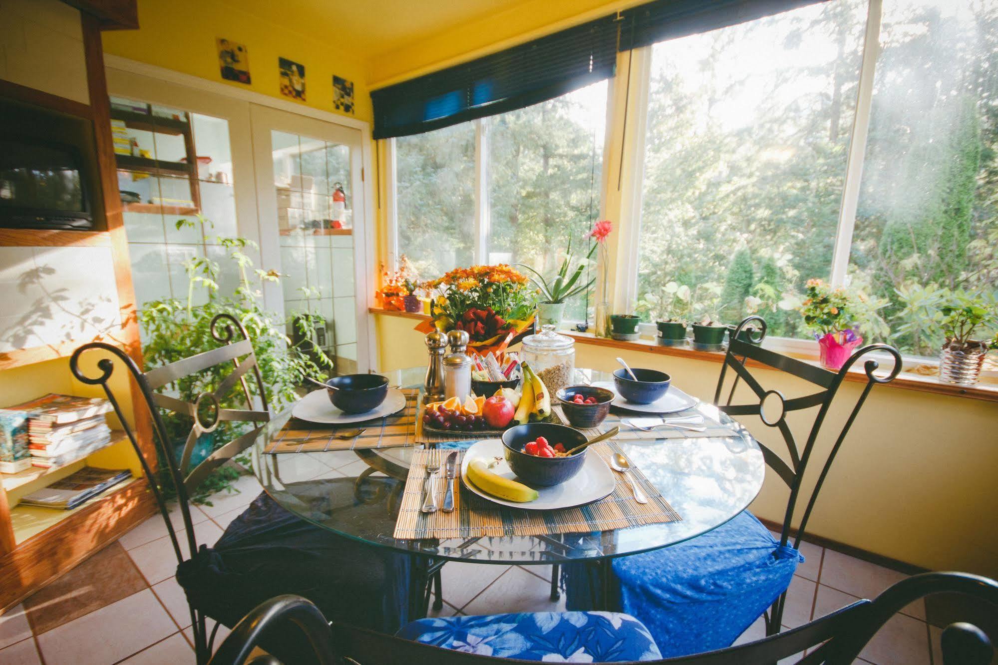 פרינס רופרט Tall Trees Bed & Breakfast מראה חיצוני תמונה